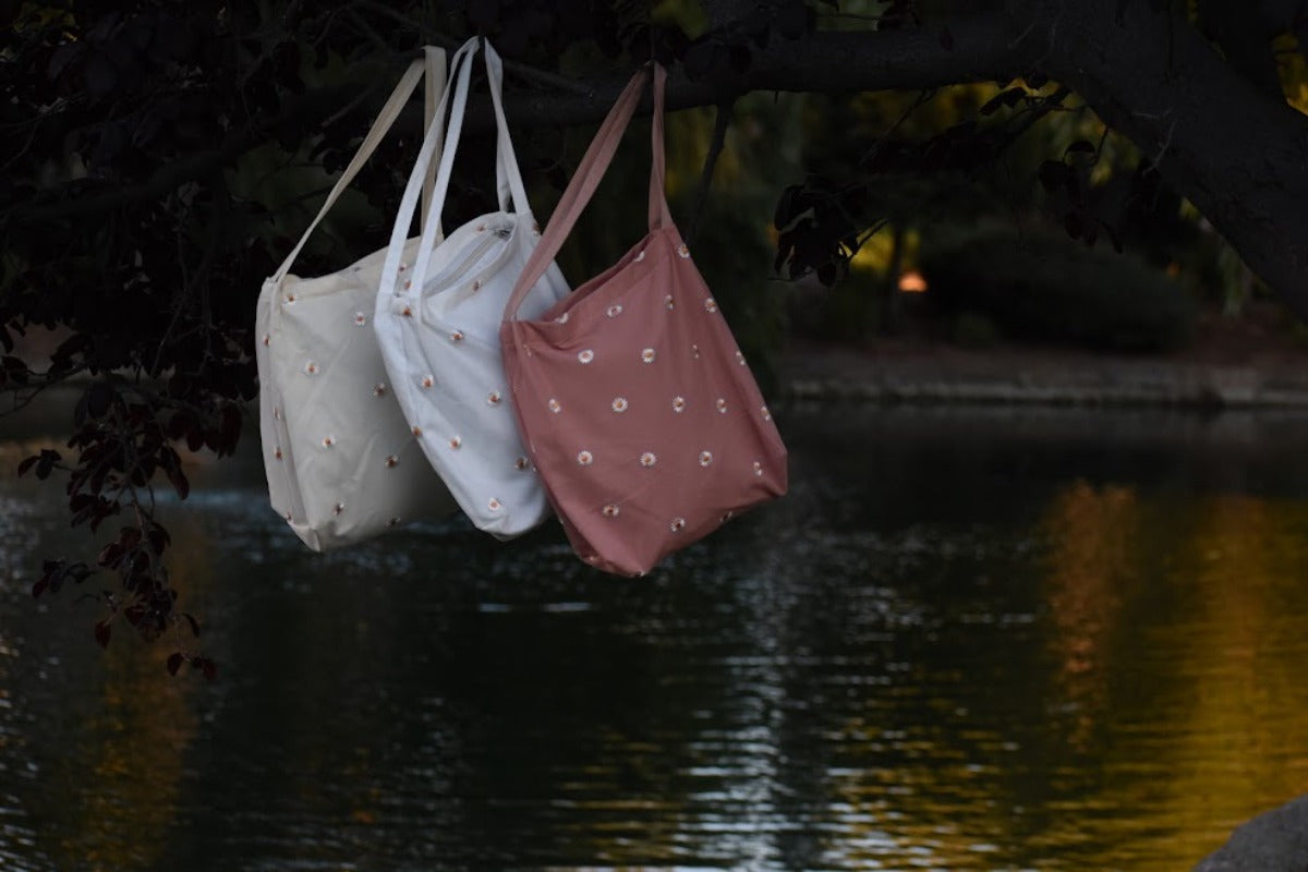 Daisy Tote Bag