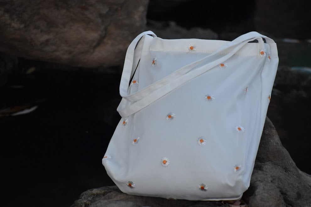 Daisy Tote Bag